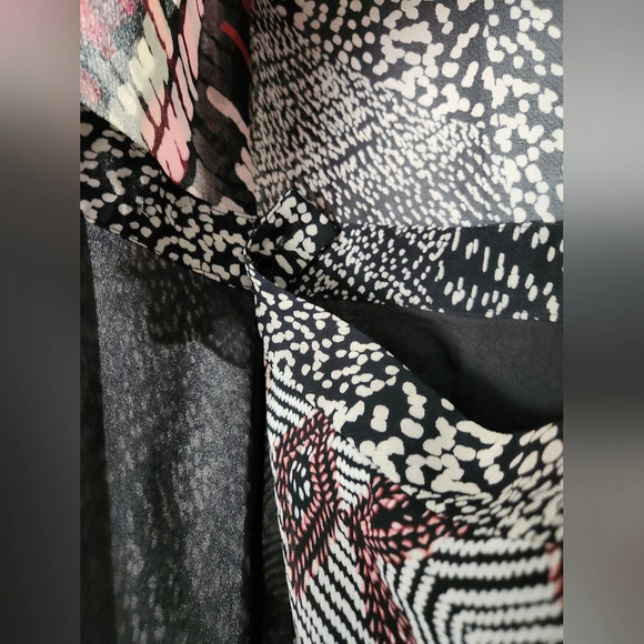 BCBG MaxAzria Abstract Patchwork Maxi Wrap Dress sz Small - Picture 5 of 11